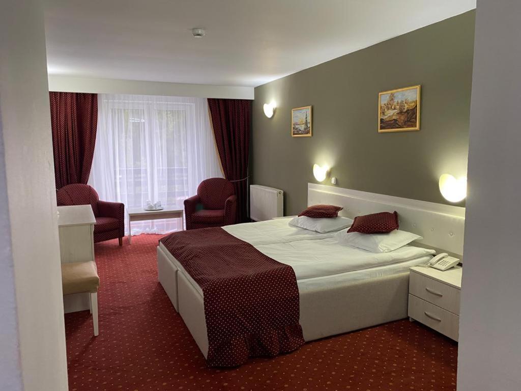 Hotel Miraj - Restaurant & Sauna & Biliard Poiana Brašov Exteriér fotografie