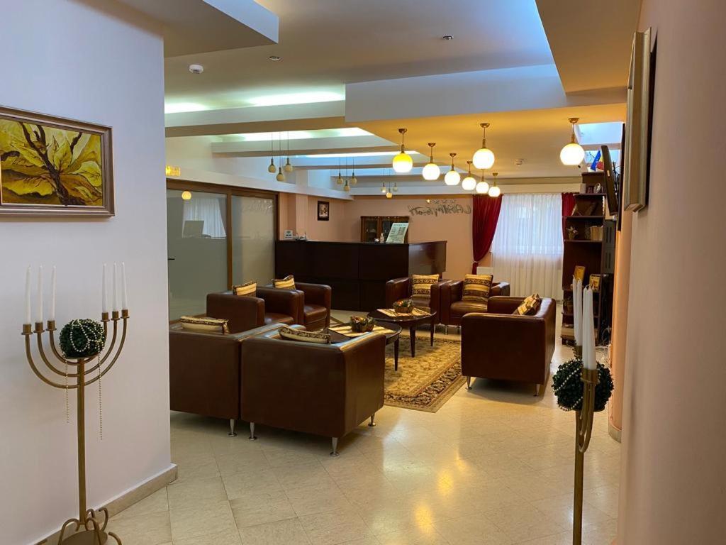 Hotel Miraj - Restaurant & Sauna & Biliard Poiana Brašov Exteriér fotografie