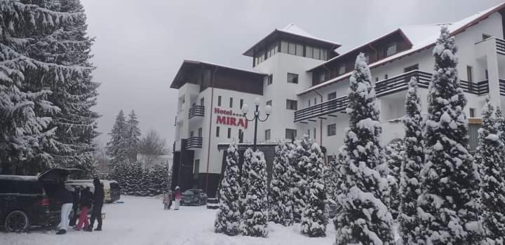 Hotel Miraj - Restaurant & Sauna & Biliard Poiana Brašov Exteriér fotografie
