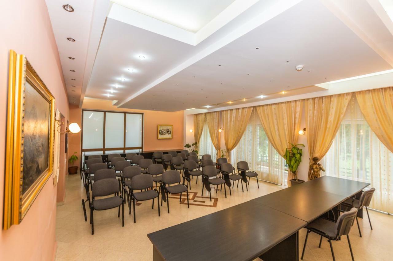 Hotel Miraj - Restaurant & Sauna & Biliard Poiana Brašov Exteriér fotografie